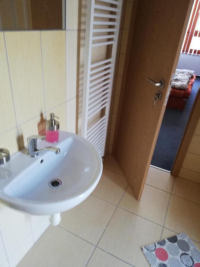 Ferienwohnung Studia Sprava Tanapu Štrbské Pleso Exterior foto