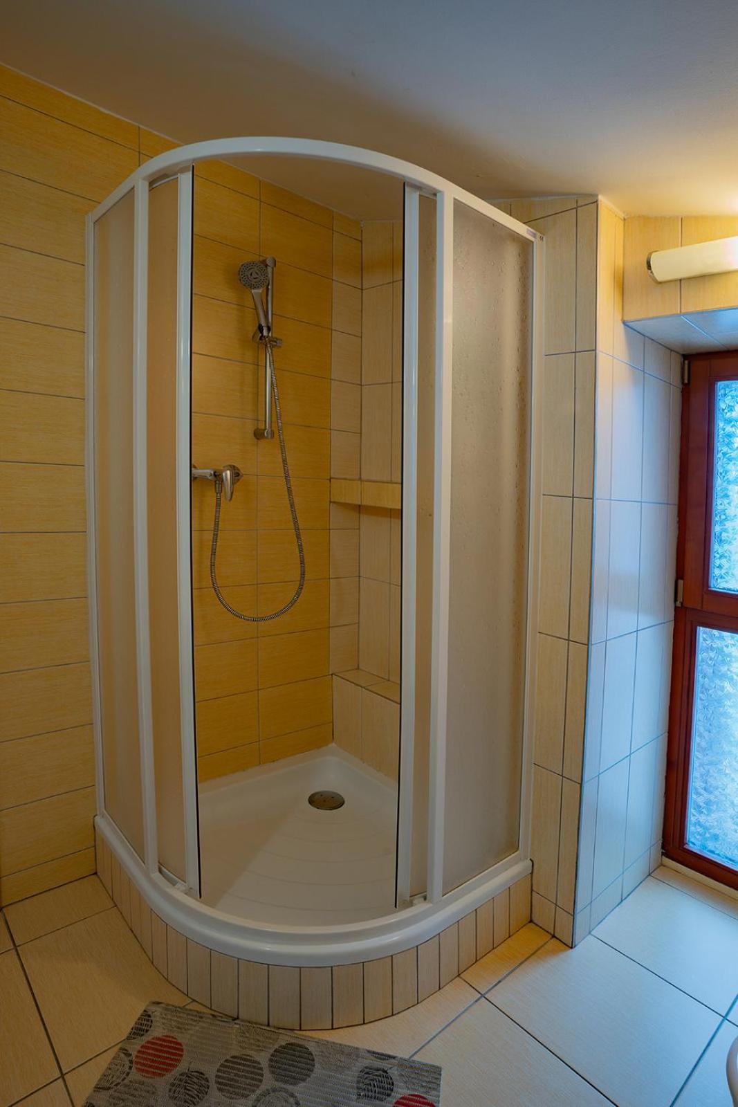 Ferienwohnung Studia Sprava Tanapu Štrbské Pleso Exterior foto