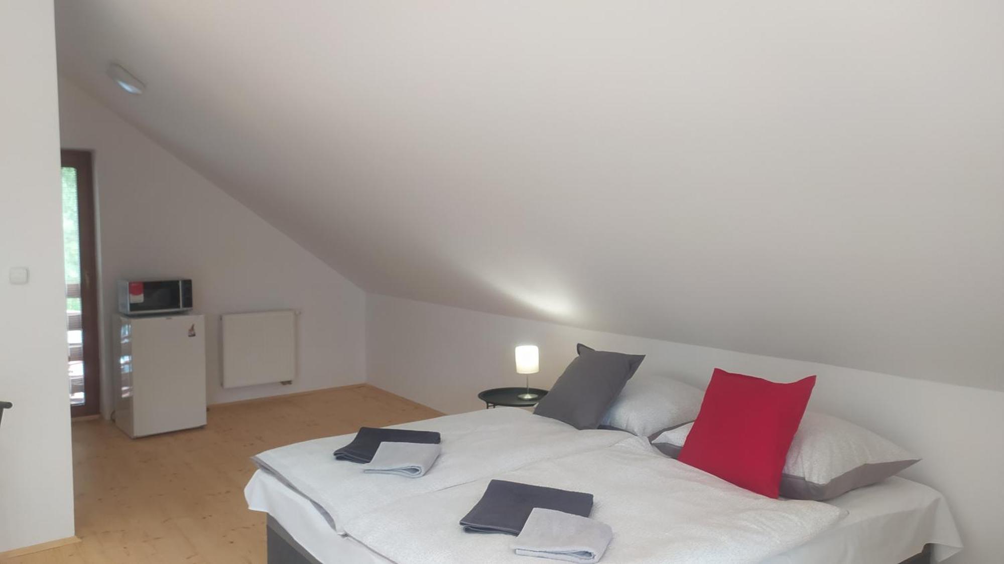 Ferienwohnung Studia Sprava Tanapu Štrbské Pleso Zimmer foto